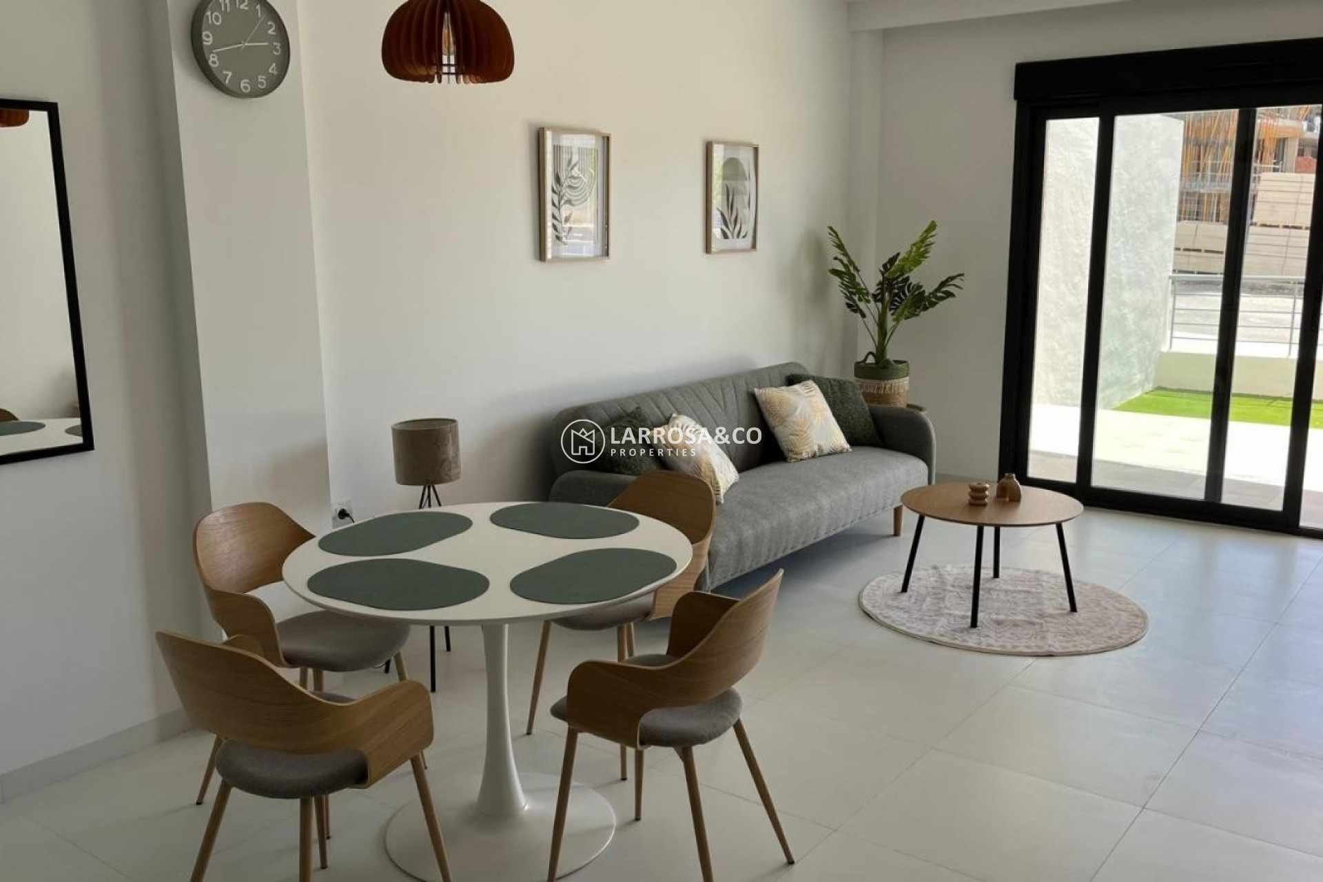 Reventa - Apartamento - San Miguel de Salinas - Inland