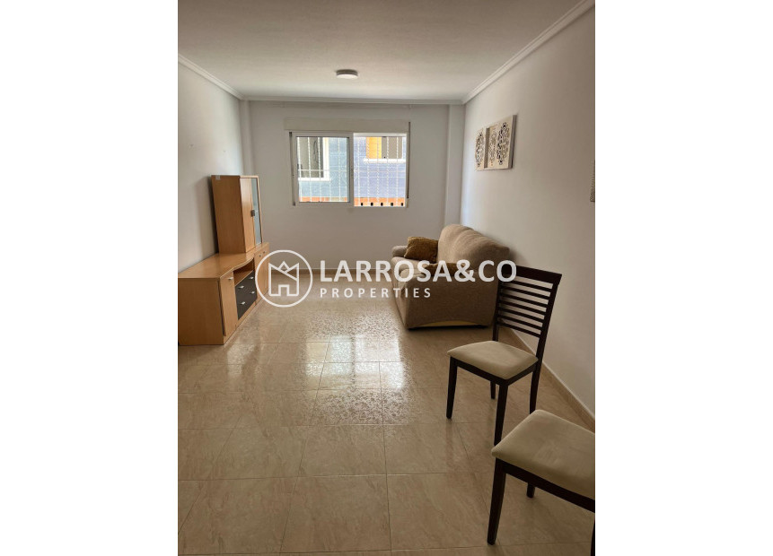 Reventa - Apartamento - San Miguel de Salinas