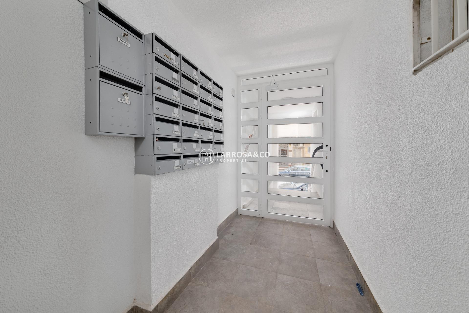 Reventa - Apartamento - Torrevieja - Acequion