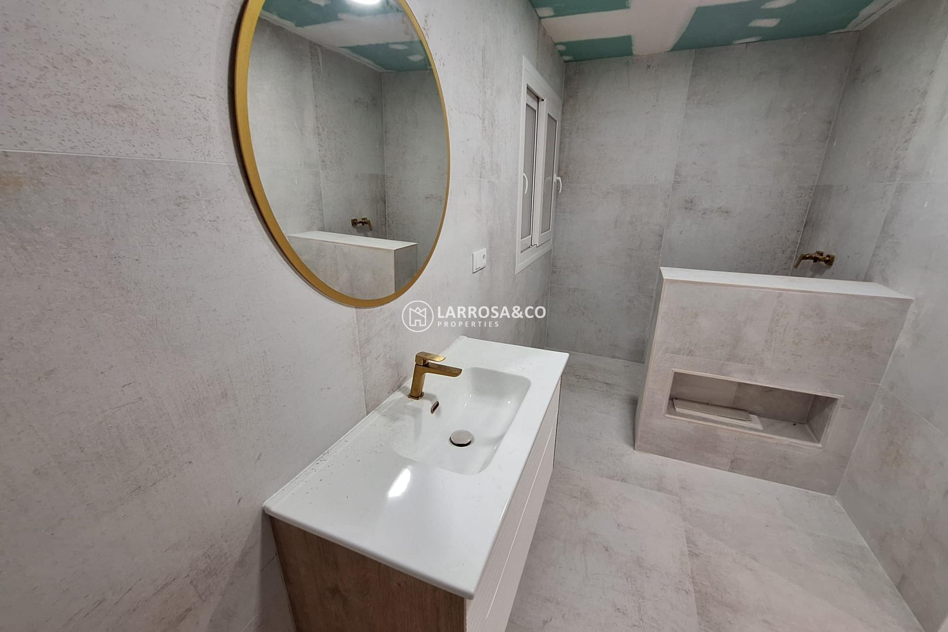 Reventa - Apartamento - Torrevieja - Acequion