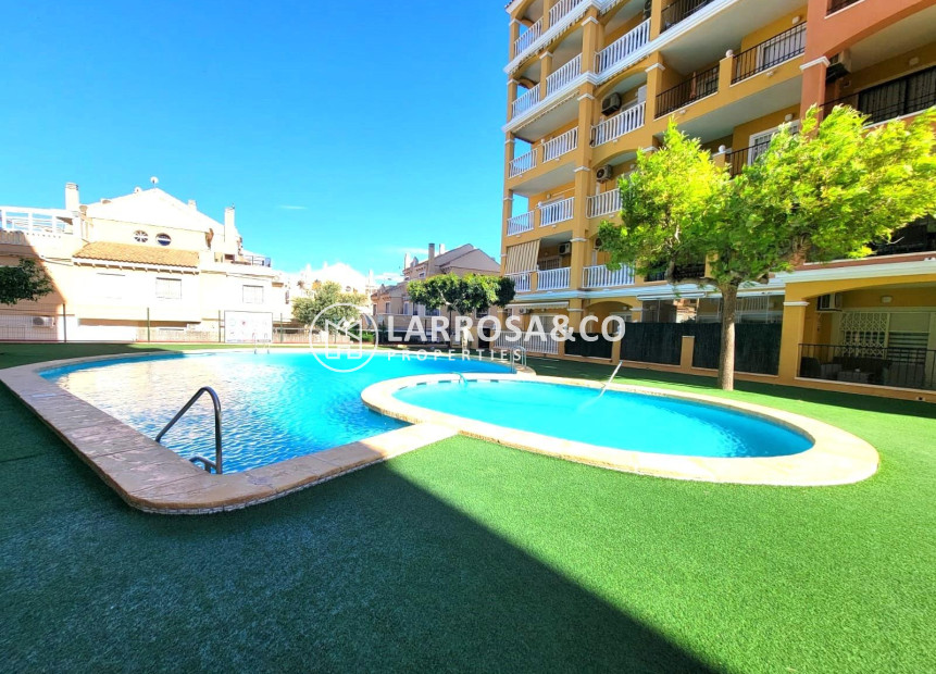 Reventa - Apartamento - Torrevieja - Aguas Nuevas