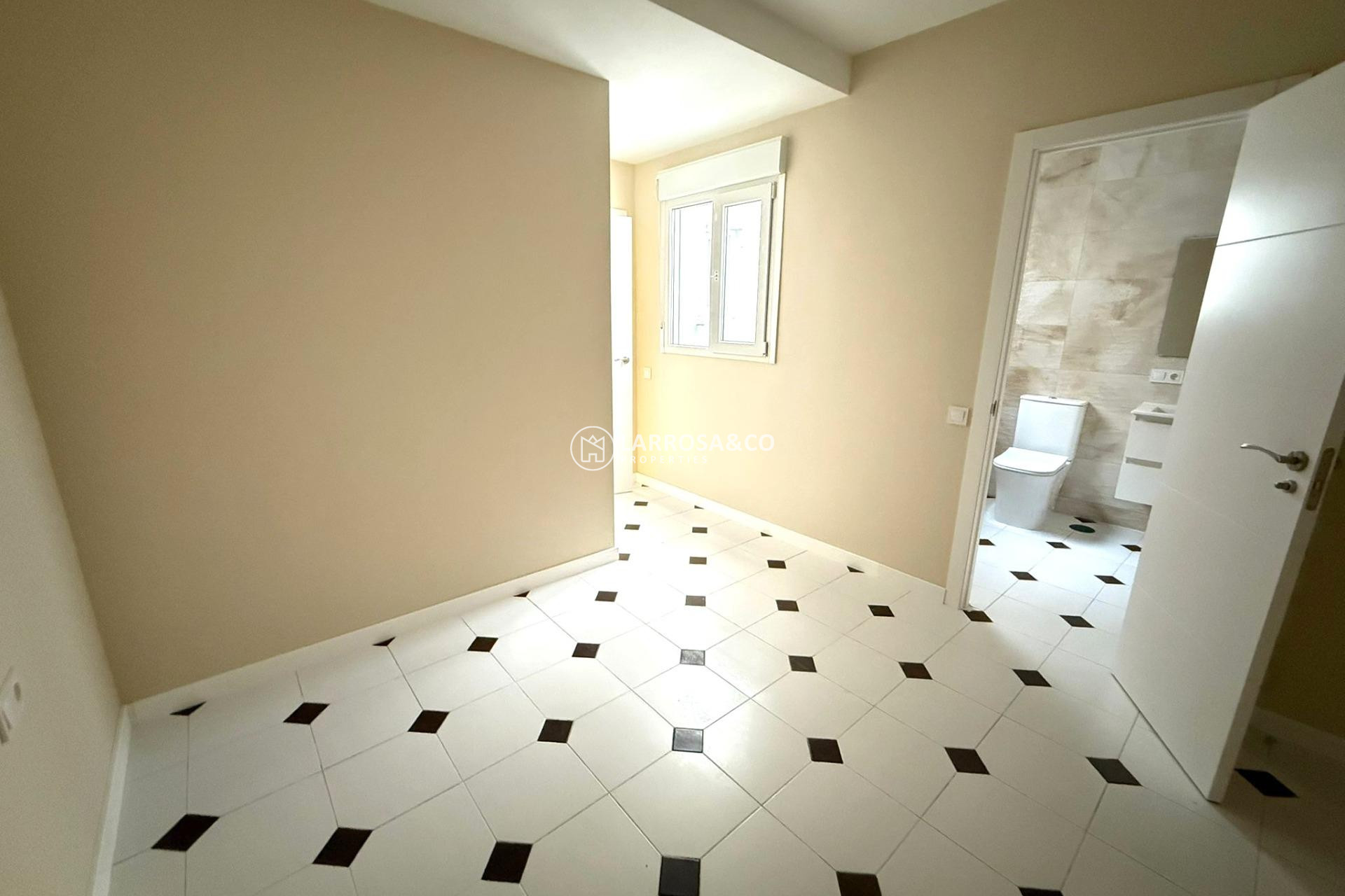 Reventa - Apartamento - Torrevieja - Centro