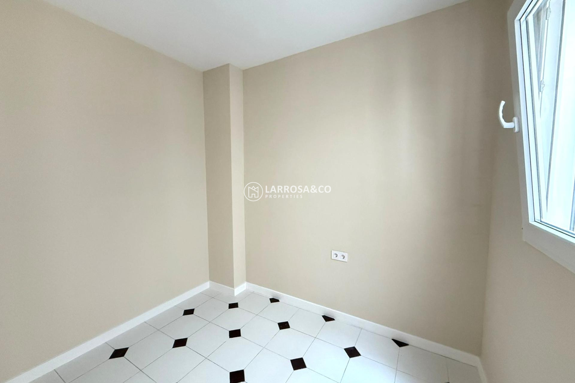 Reventa - Apartamento - Torrevieja - Centro