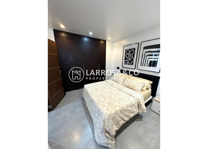 Reventa - Apartamento - Torrevieja - Centro