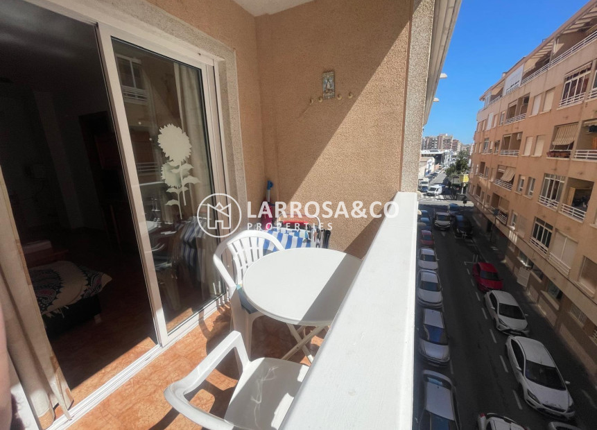 Reventa - Apartamento - Torrevieja - Estacion de autobuses