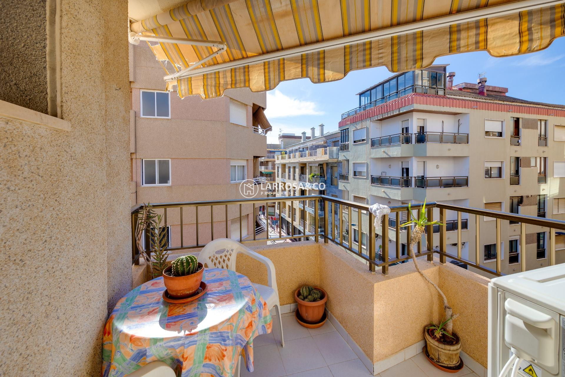 Reventa - Apartamento - Torrevieja - Las Piscinas Naturales