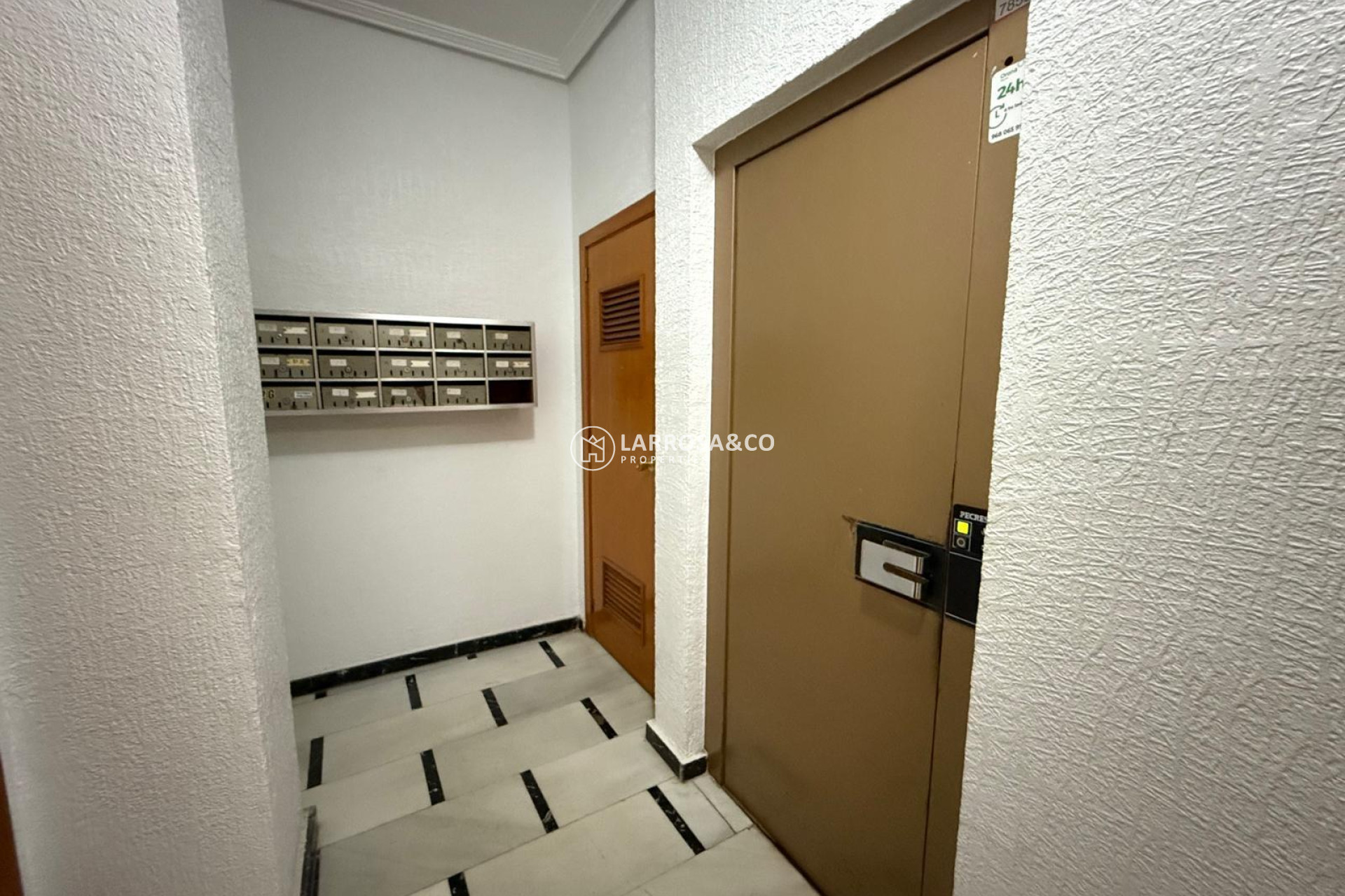 Reventa - Apartamento - Torrevieja - Las Piscinas Naturales