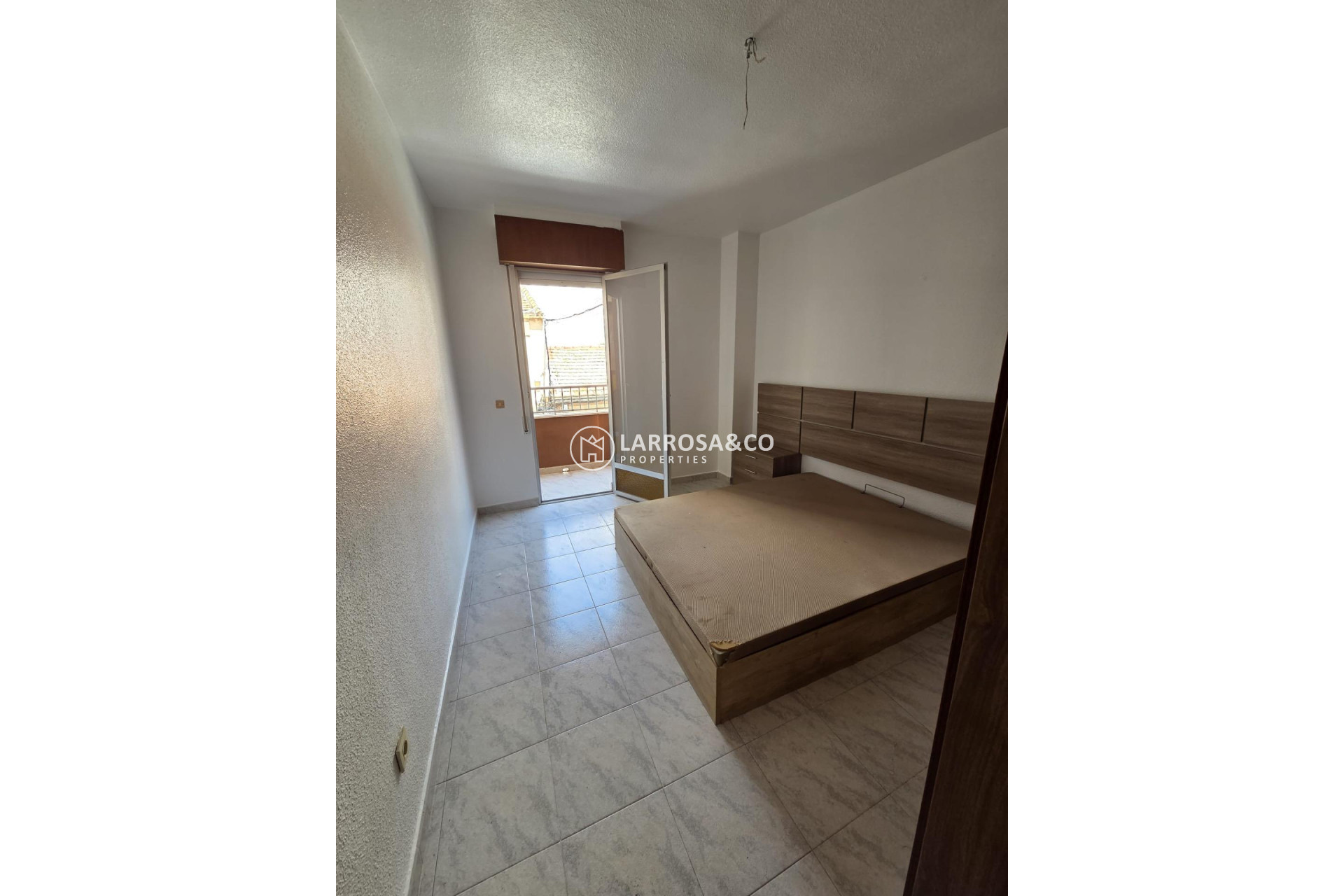 Reventa - Apartamento - Torrevieja - Las Piscinas Naturales