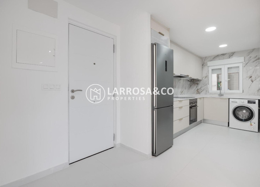 Reventa - Apartamento - Torrevieja - Playa de los Naufragos