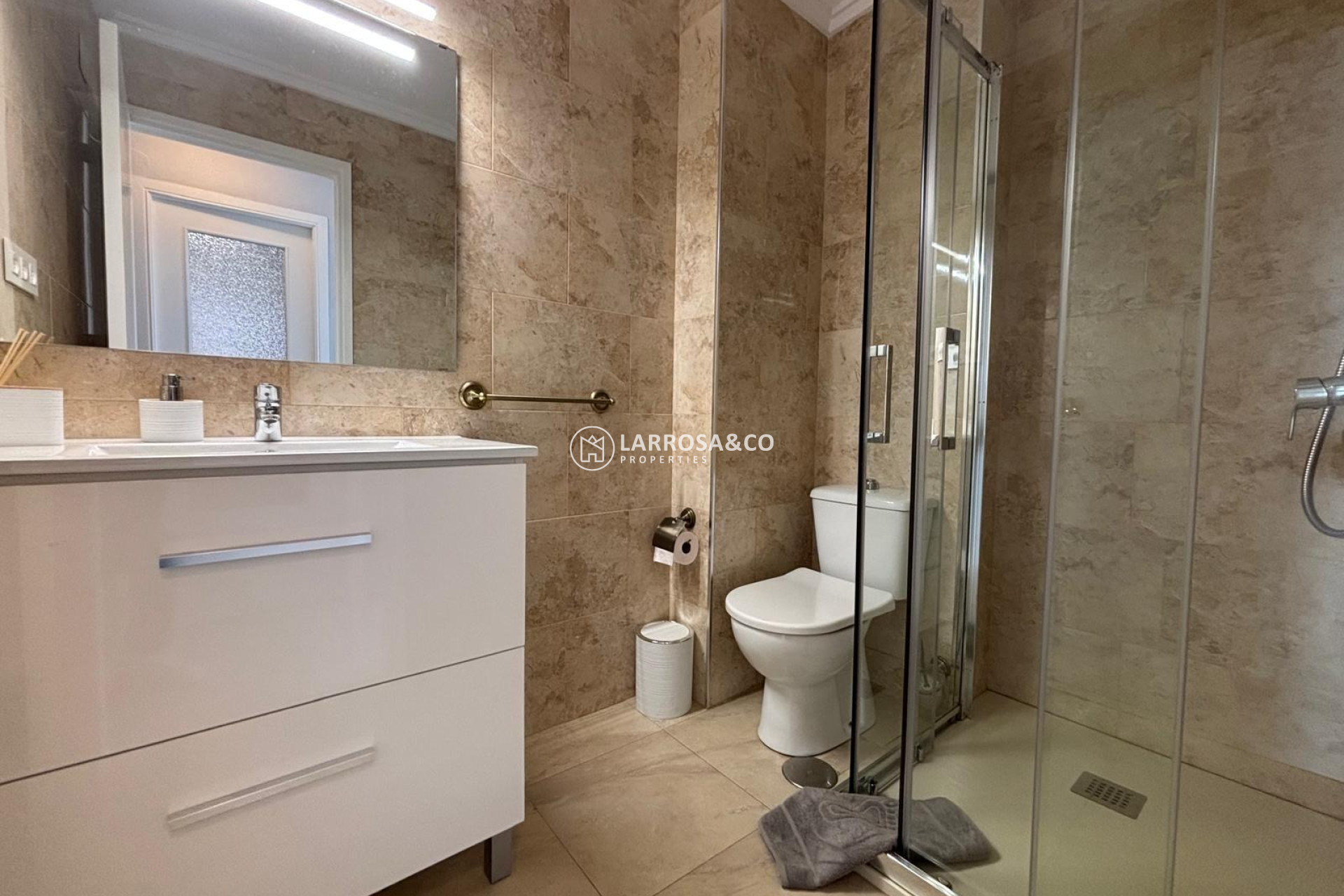 Reventa - Apartamento - Torrevieja - Playa de los Naufragos