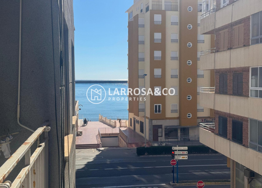 Reventa - Apartamento - Torrevieja - Playa del Acequión