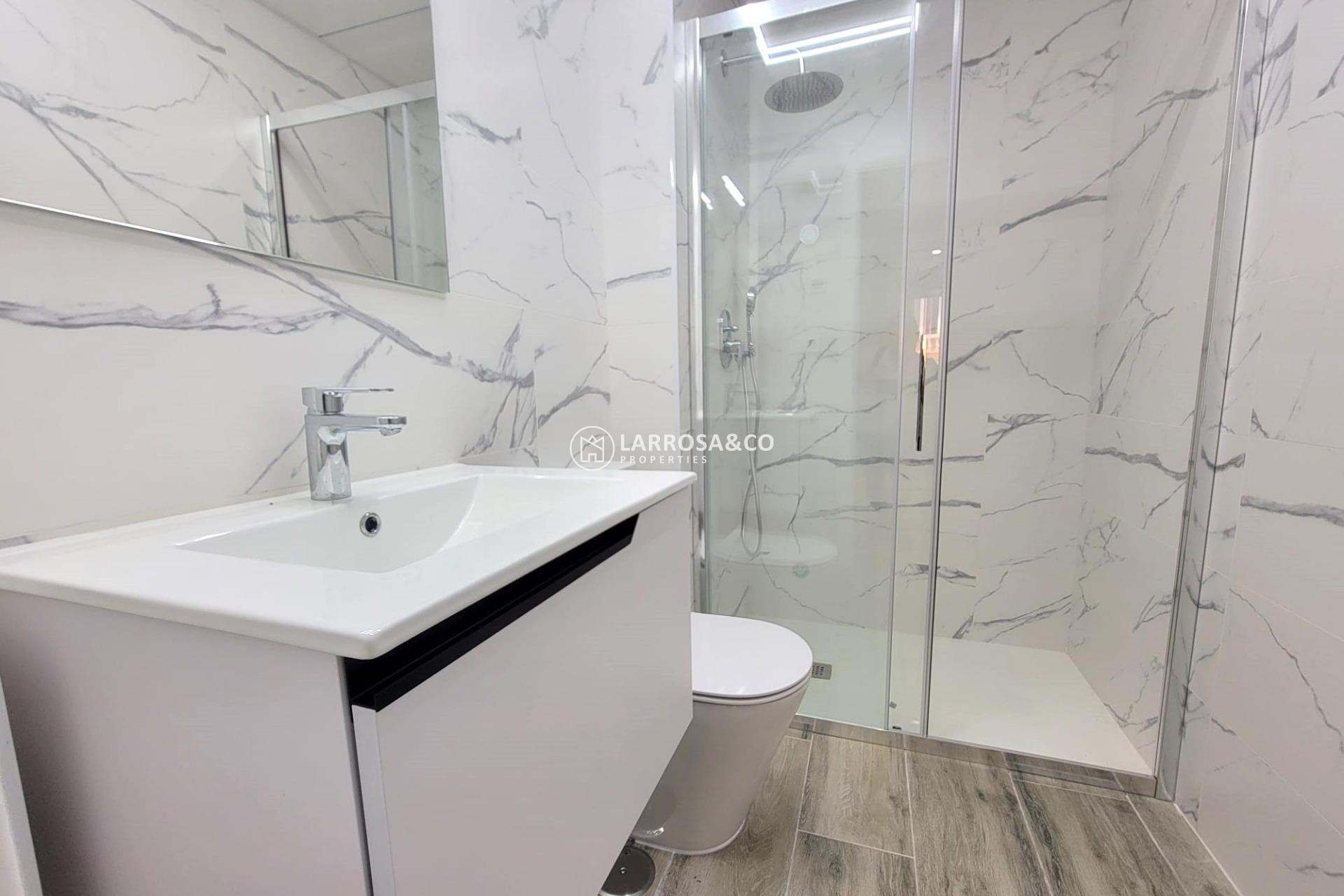 Reventa - Apartamento - Torrevieja - Playa del cura