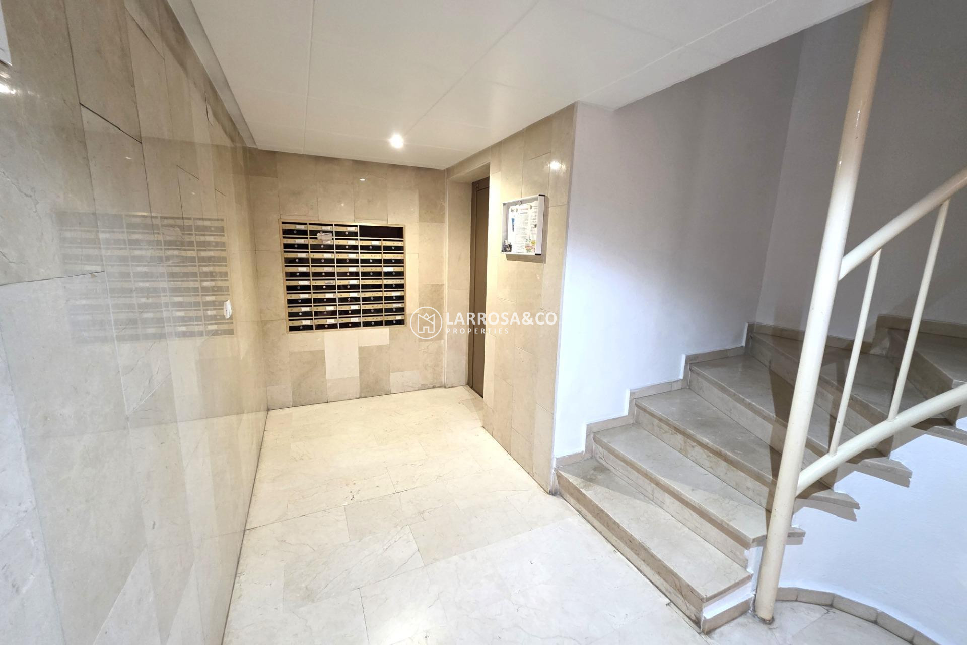 Reventa - Apartamento - Torrevieja - Playa del cura