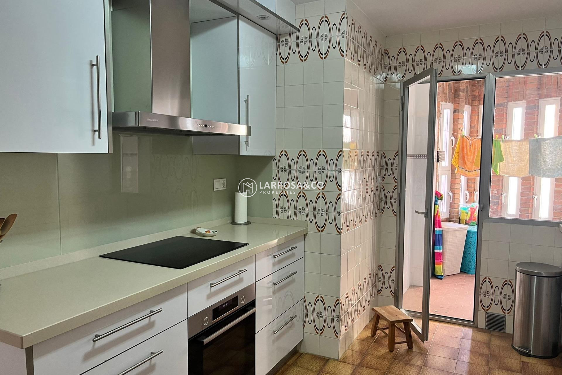 Reventa - Apartamento - Torrevieja - Playa del cura