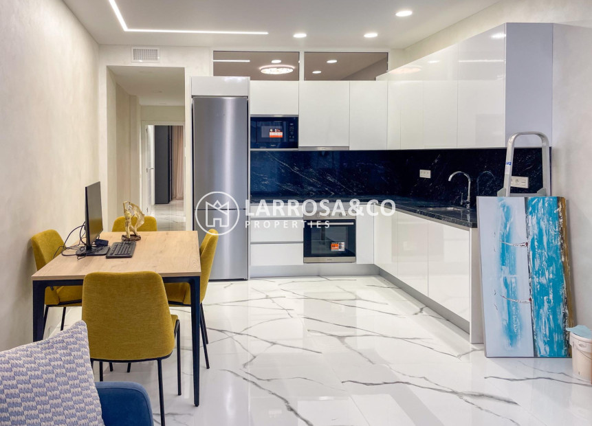 Reventa - Apartamento - Torrevieja - Playa del cura