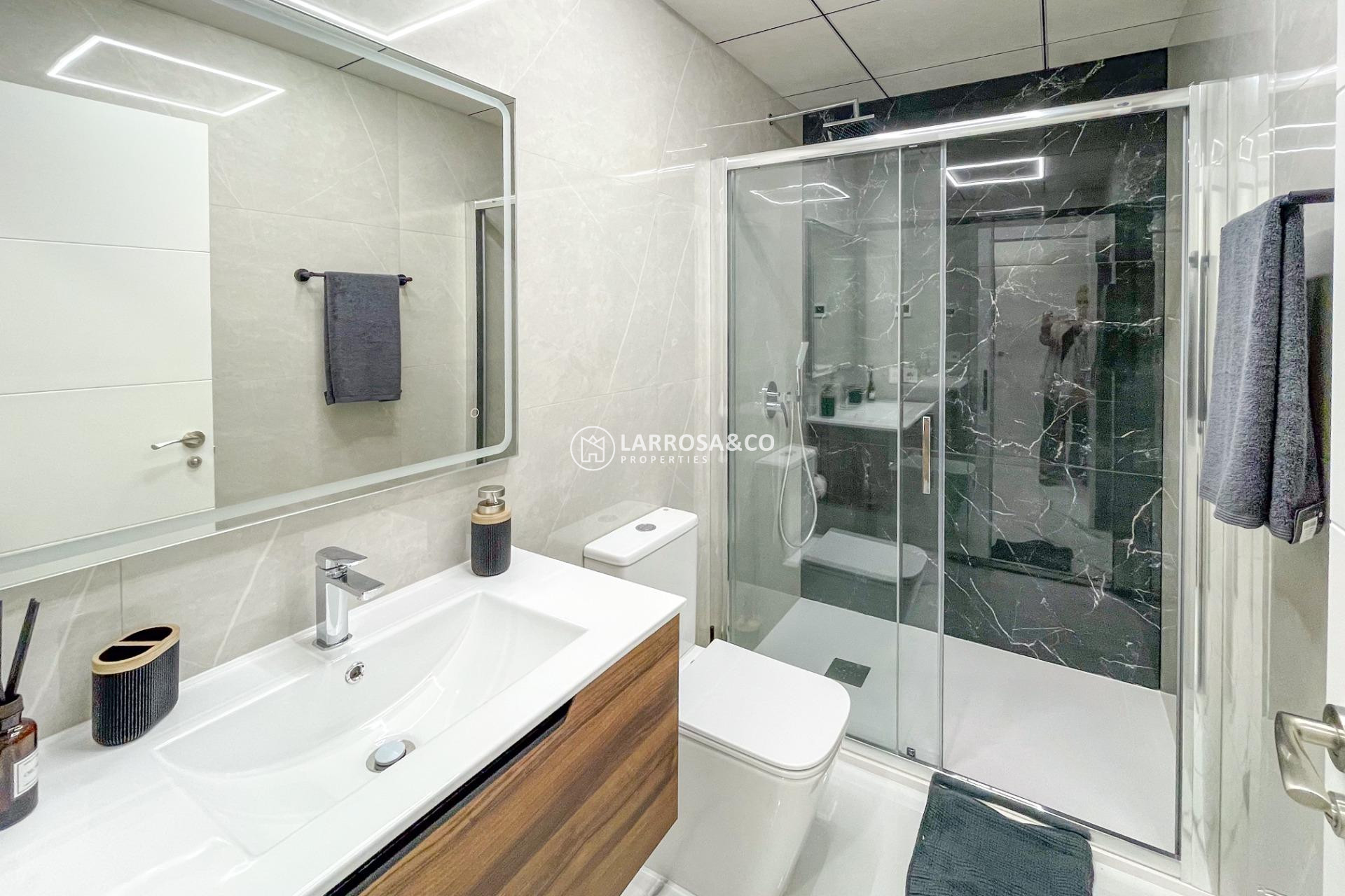 Reventa - Apartamento - Torrevieja - Playa del cura