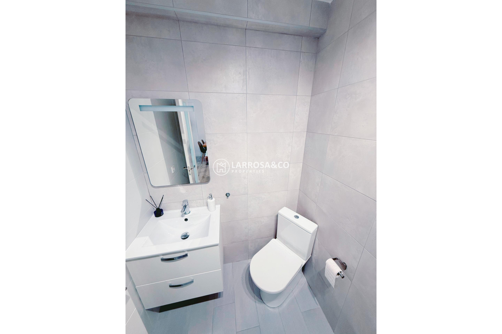 Reventa - Apartamento - Torrevieja - Playa del cura