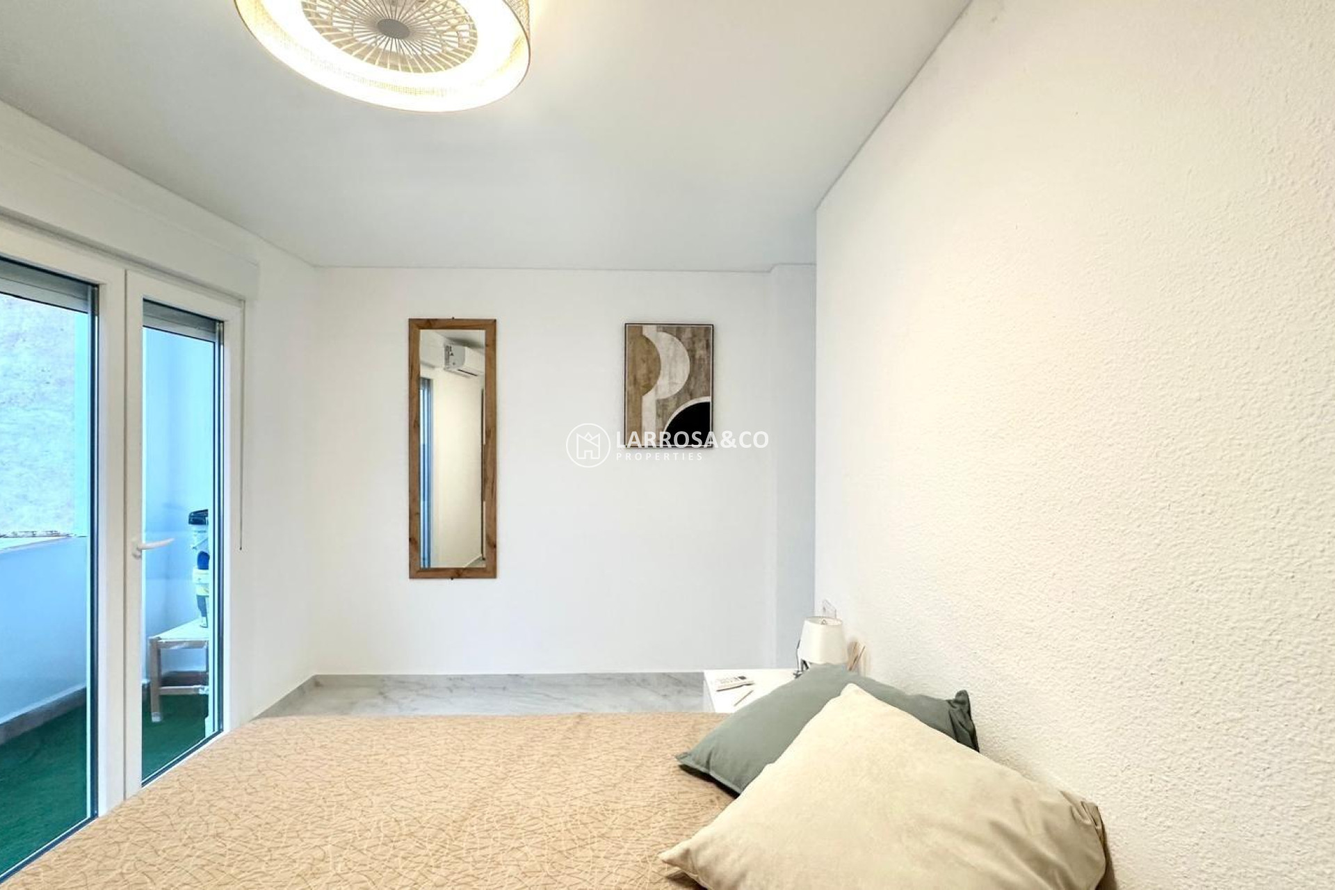 Reventa - Apartamento - Torrevieja - Playa del cura