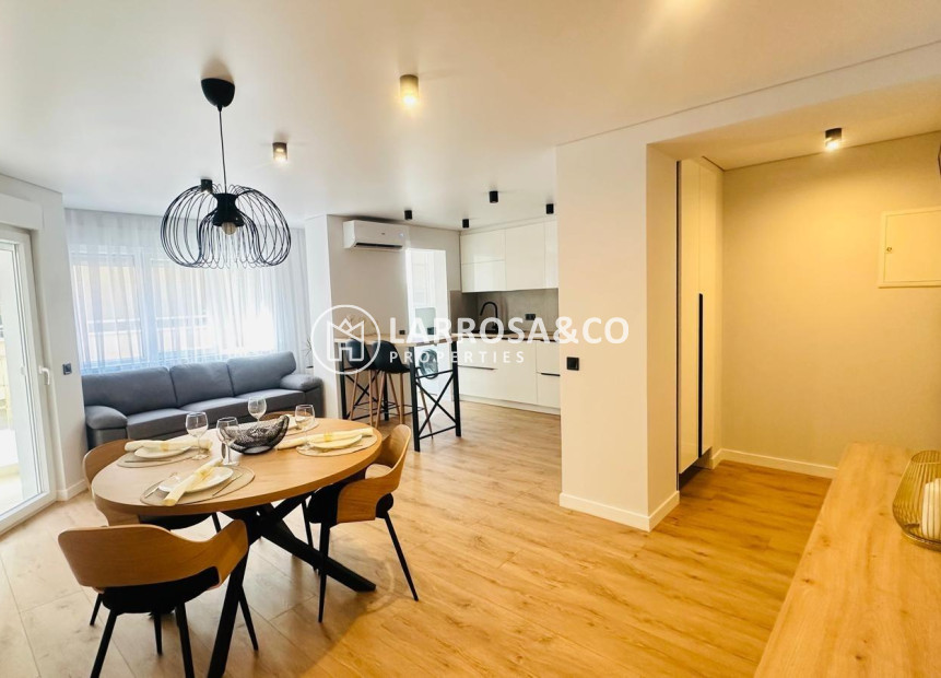 Reventa - Apartamento - Torrevieja - Playa del cura