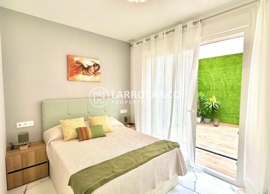 Reventa - Apartamento - Torrevieja - Playa del cura
