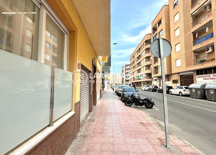 Reventa - Apartamento - Torrevieja - Playa del cura