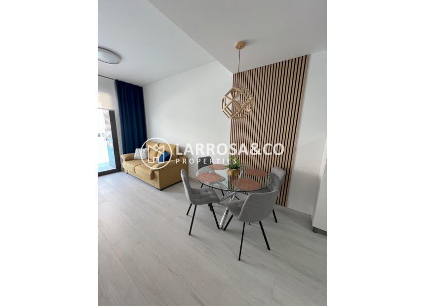 Reventa - Apartamento - Torrevieja - Playa del cura