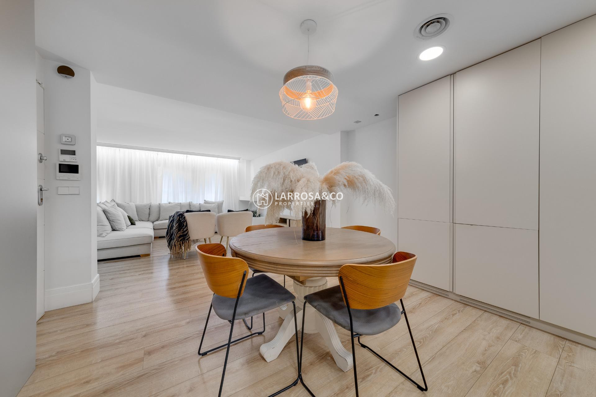 Reventa - Apartamento - Torrevieja - Playa del cura