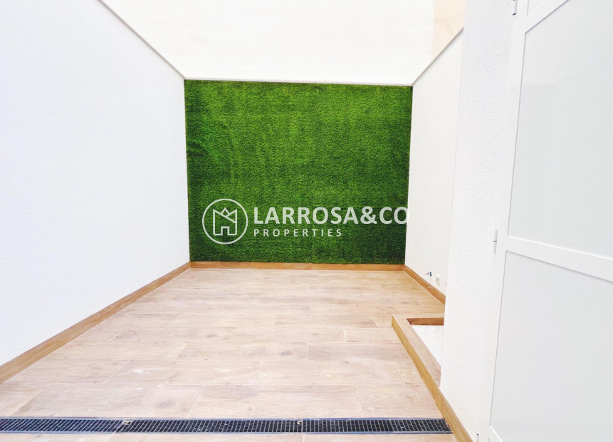 Reventa - Apartamento - Torrevieja - Playa del cura