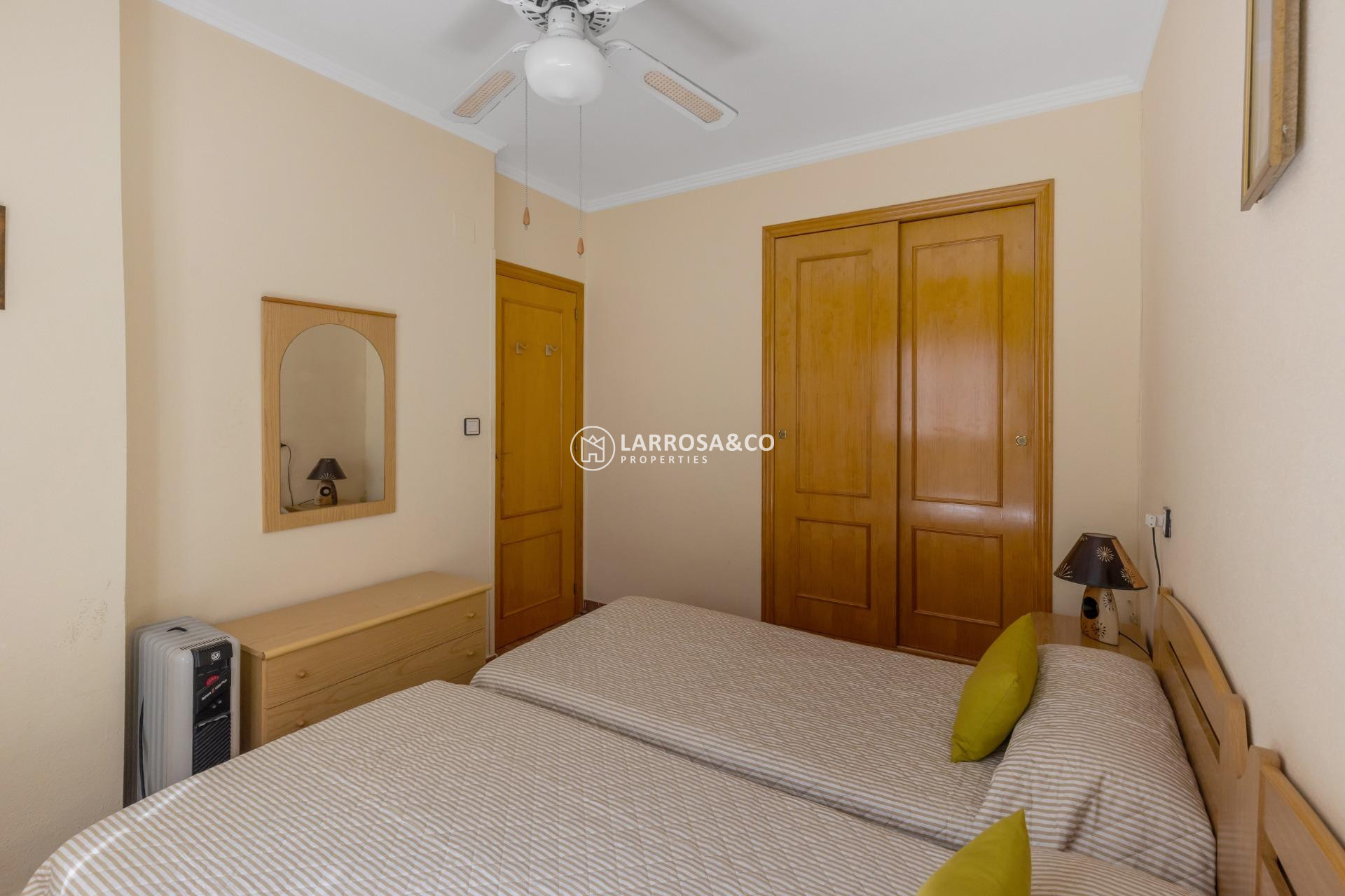 Reventa - Apartamento - Torrevieja - Playa Los Locos