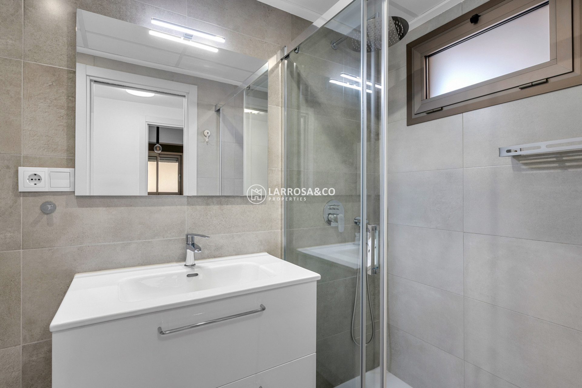Reventa - Apartamento - Villamartin - Costa Blanca