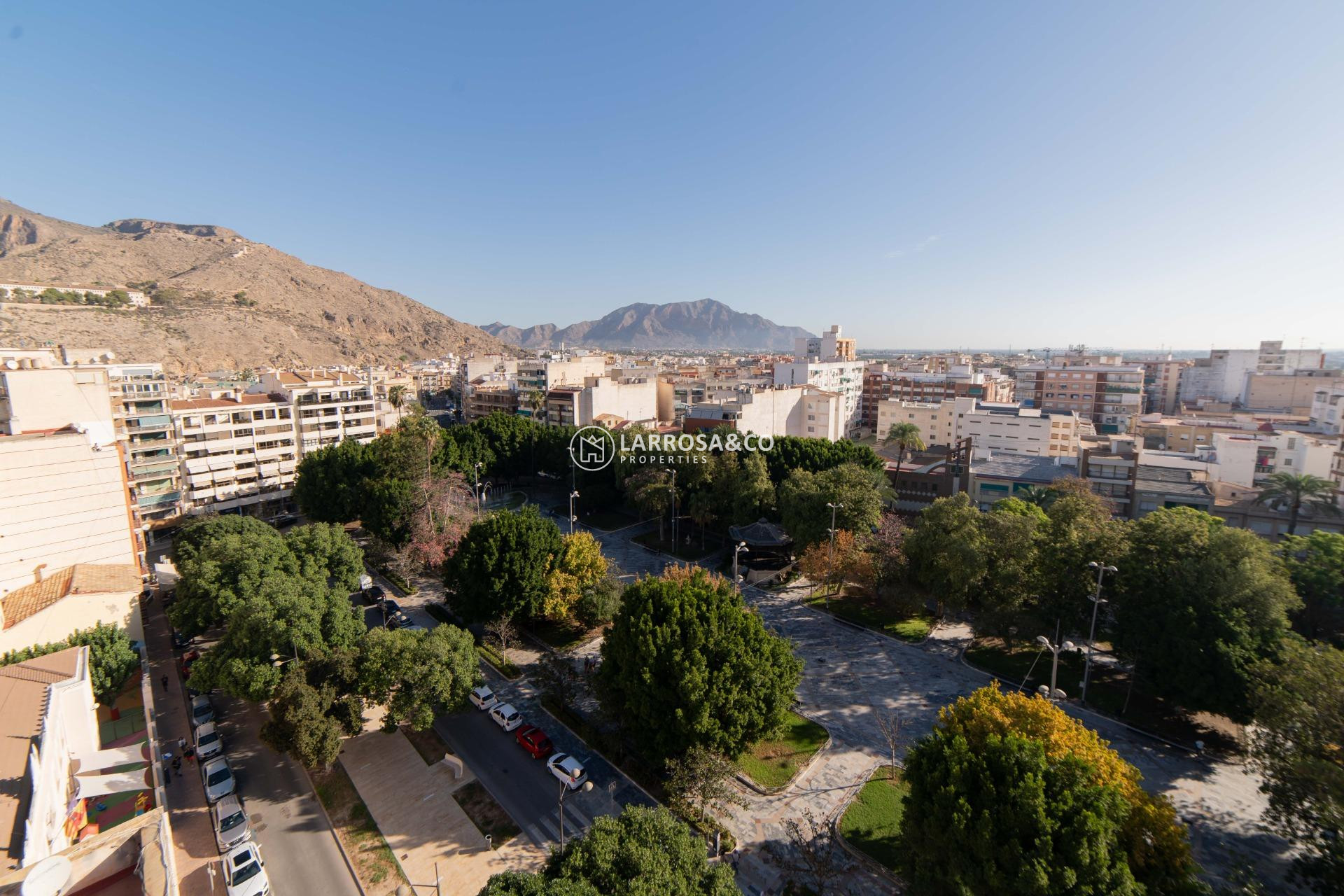 Reventa - Atico - Orihuela - Zona Centro