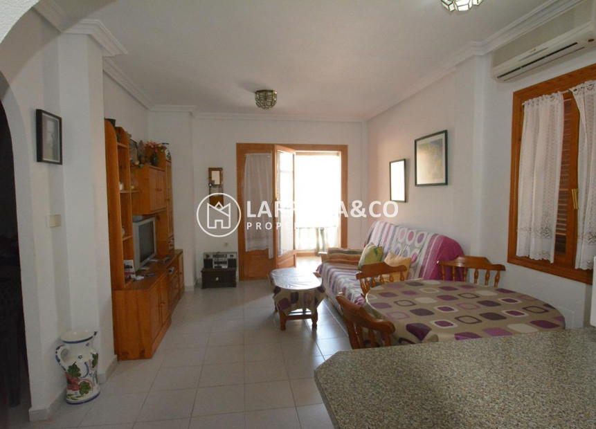 reventa-bungalow-guardamar-moncayo-fachada-rv2063