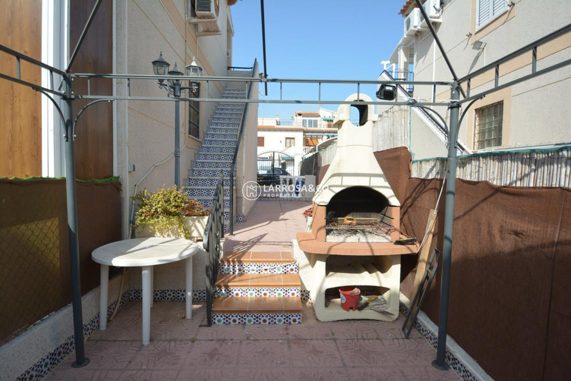 reventa-bungalow-guardamar-moncayo-terraza-barbacoa-rv2063