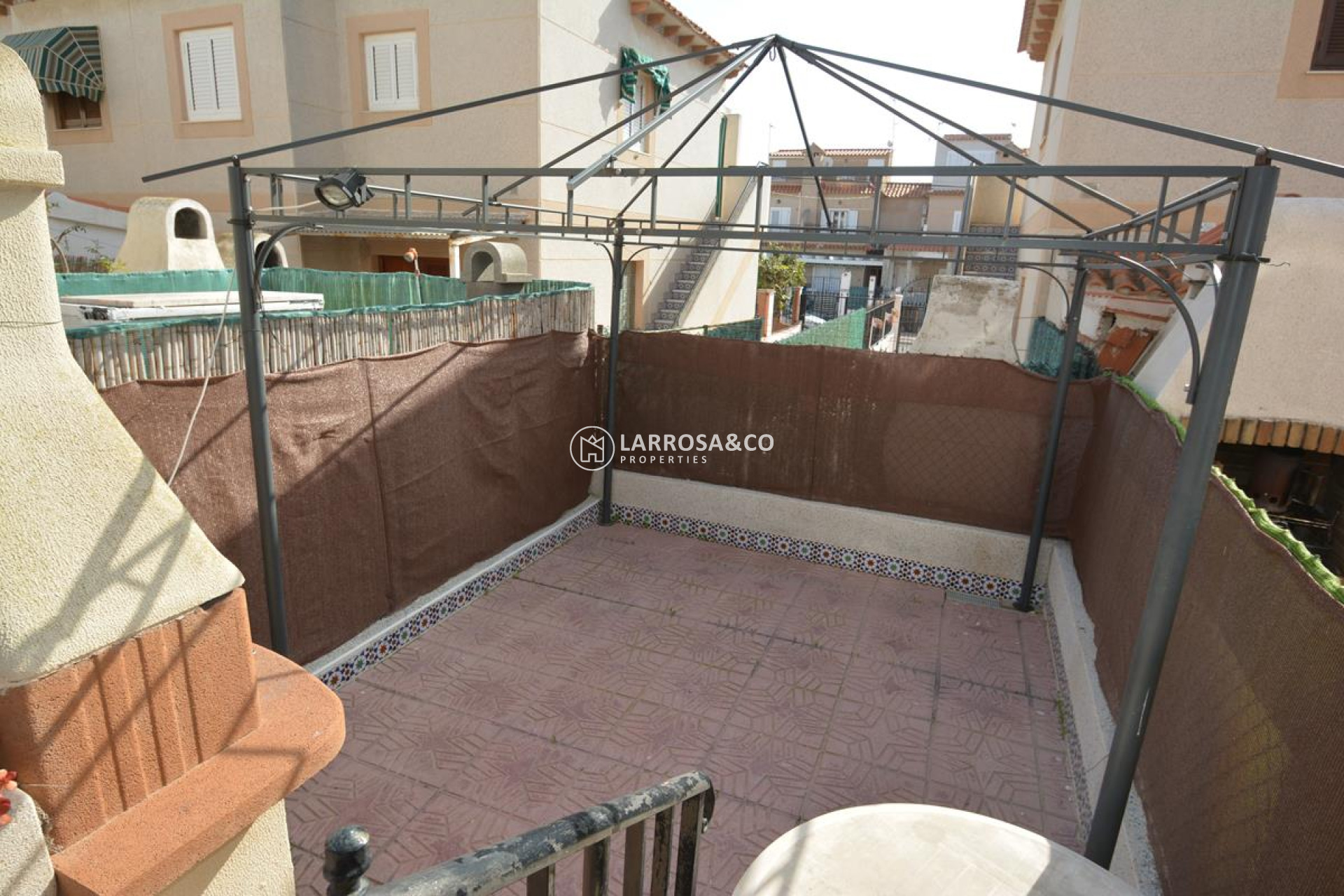 reventa-bungalow-guardamar-moncayo-terraza-rv2063