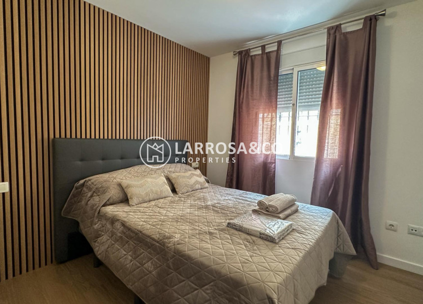 Reventa - Bungalow - San Miguel de Salinas - Las Filipinas