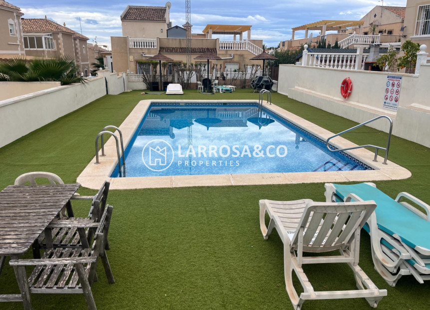 Reventa - Bungalow - San Miguel de Salinas - Las Filipinas