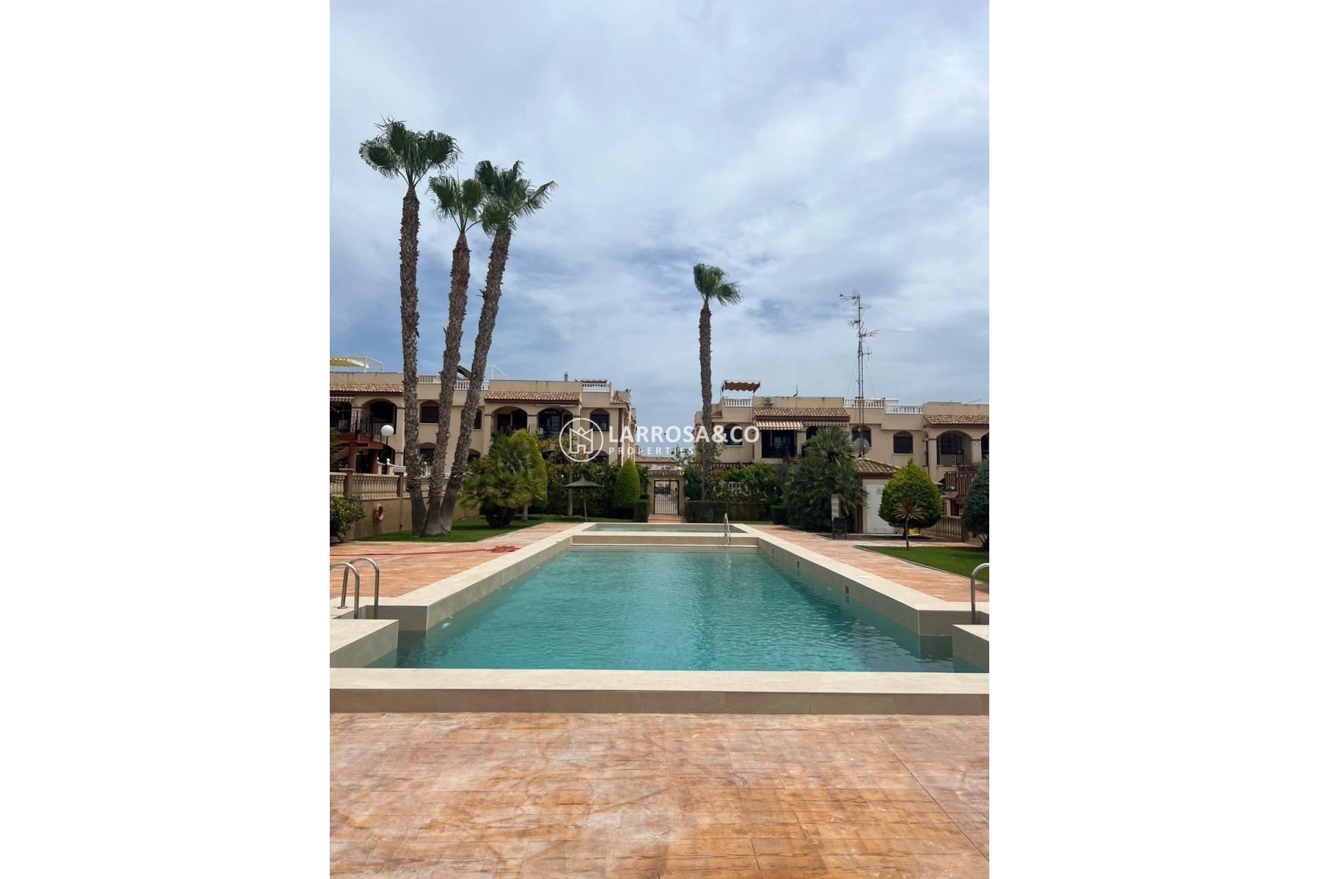 Reventa - Bungalow - Torrevieja - Aguas Nuevas