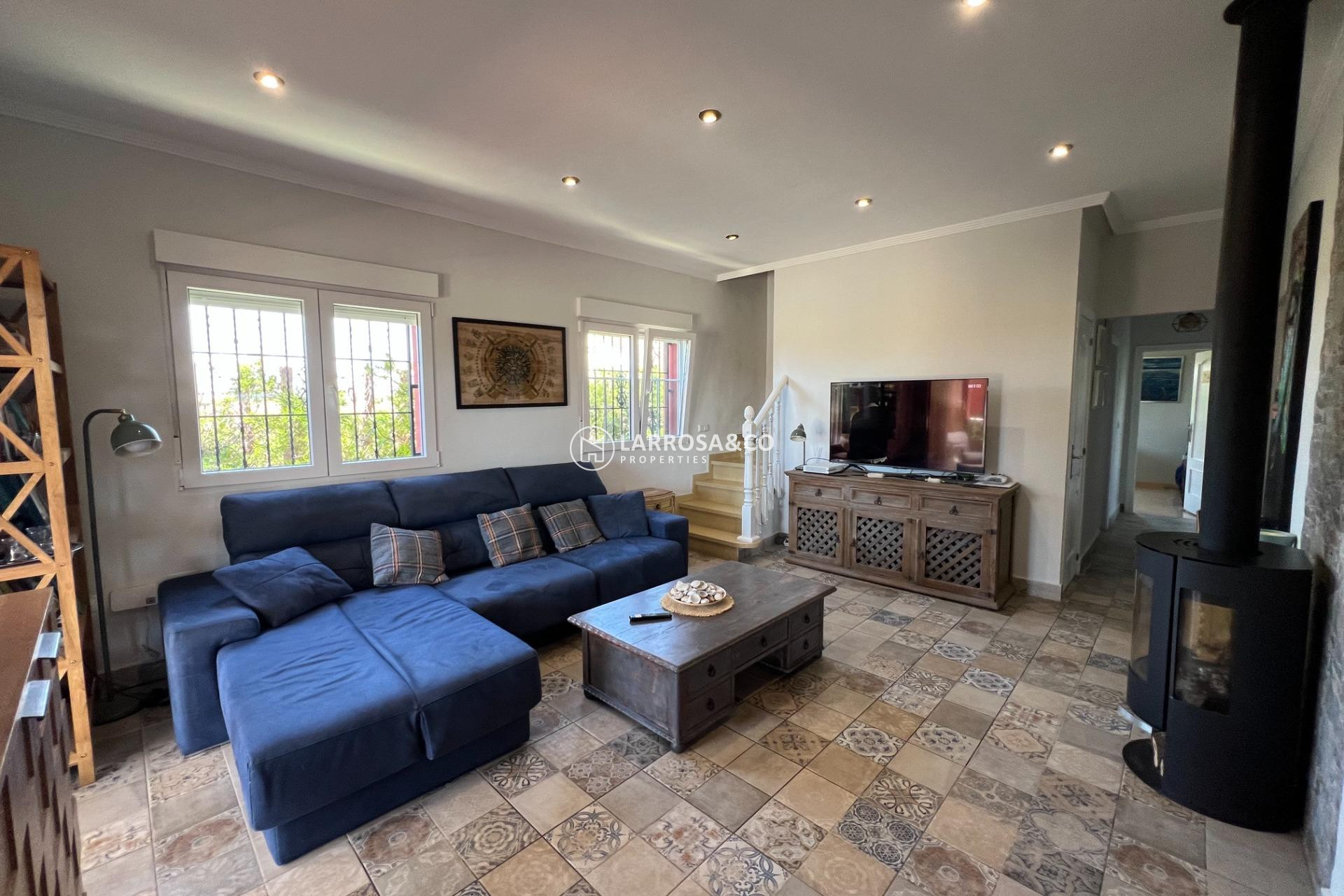 Reventa - Casa de campo - Dolores - Comunidad valenciana