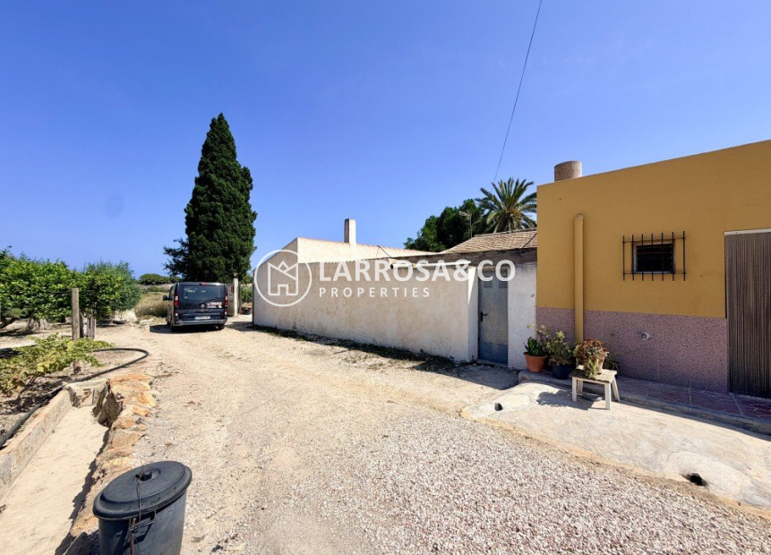 Reventa - Casa de campo - La Marina - Costa Blanca