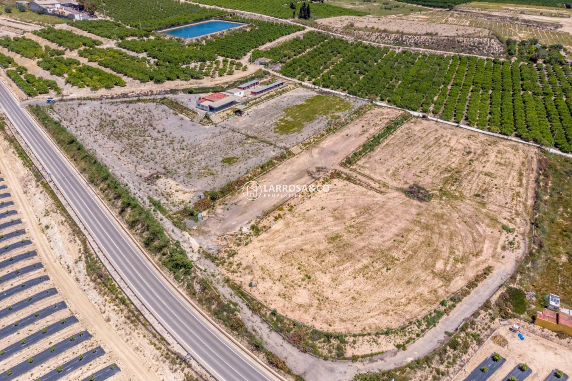Reventa - Casa de campo - Los Montesinos - LOS MONTESINOS