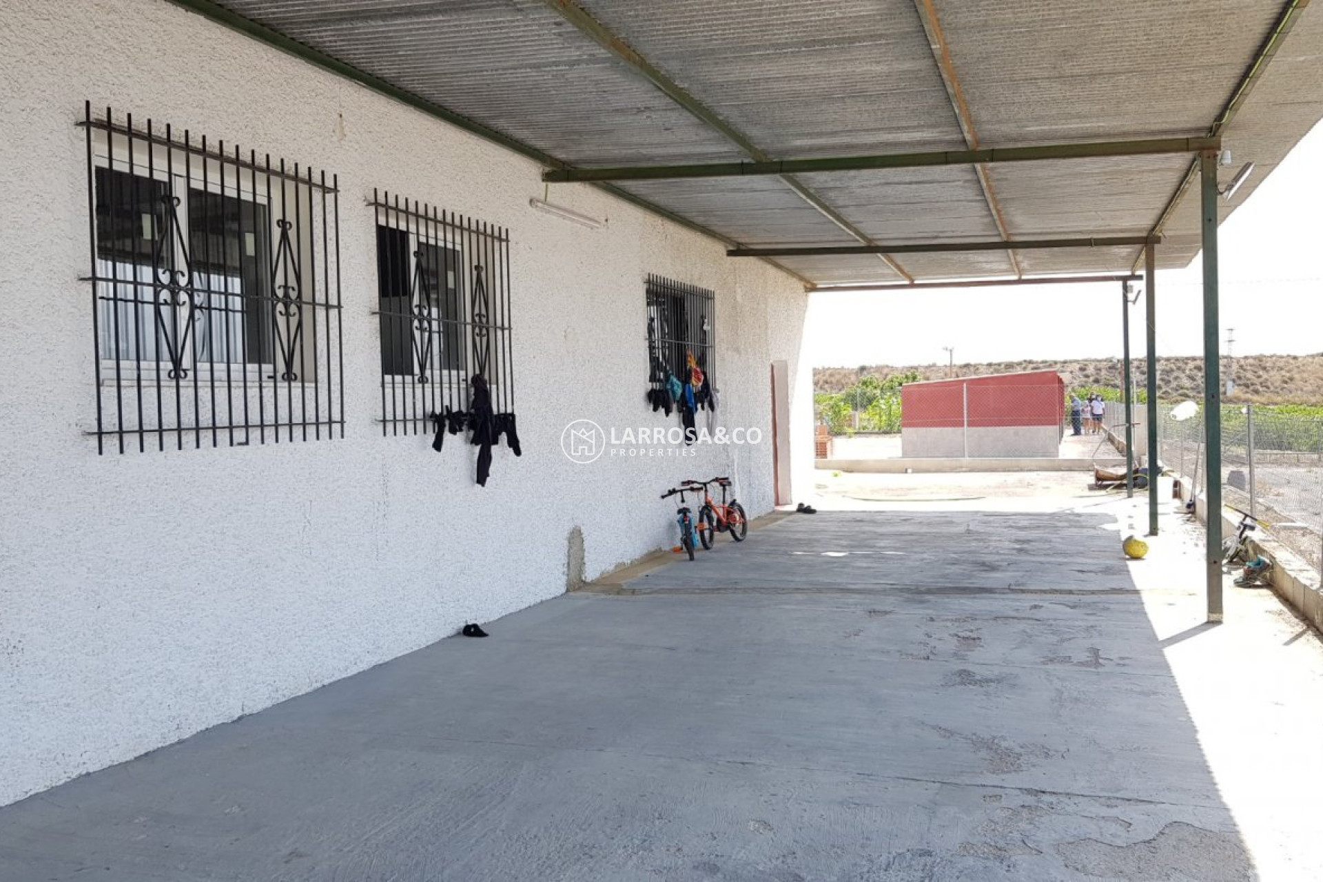 Reventa - Casa de campo - Los Montesinos - LOS MONTESINOS