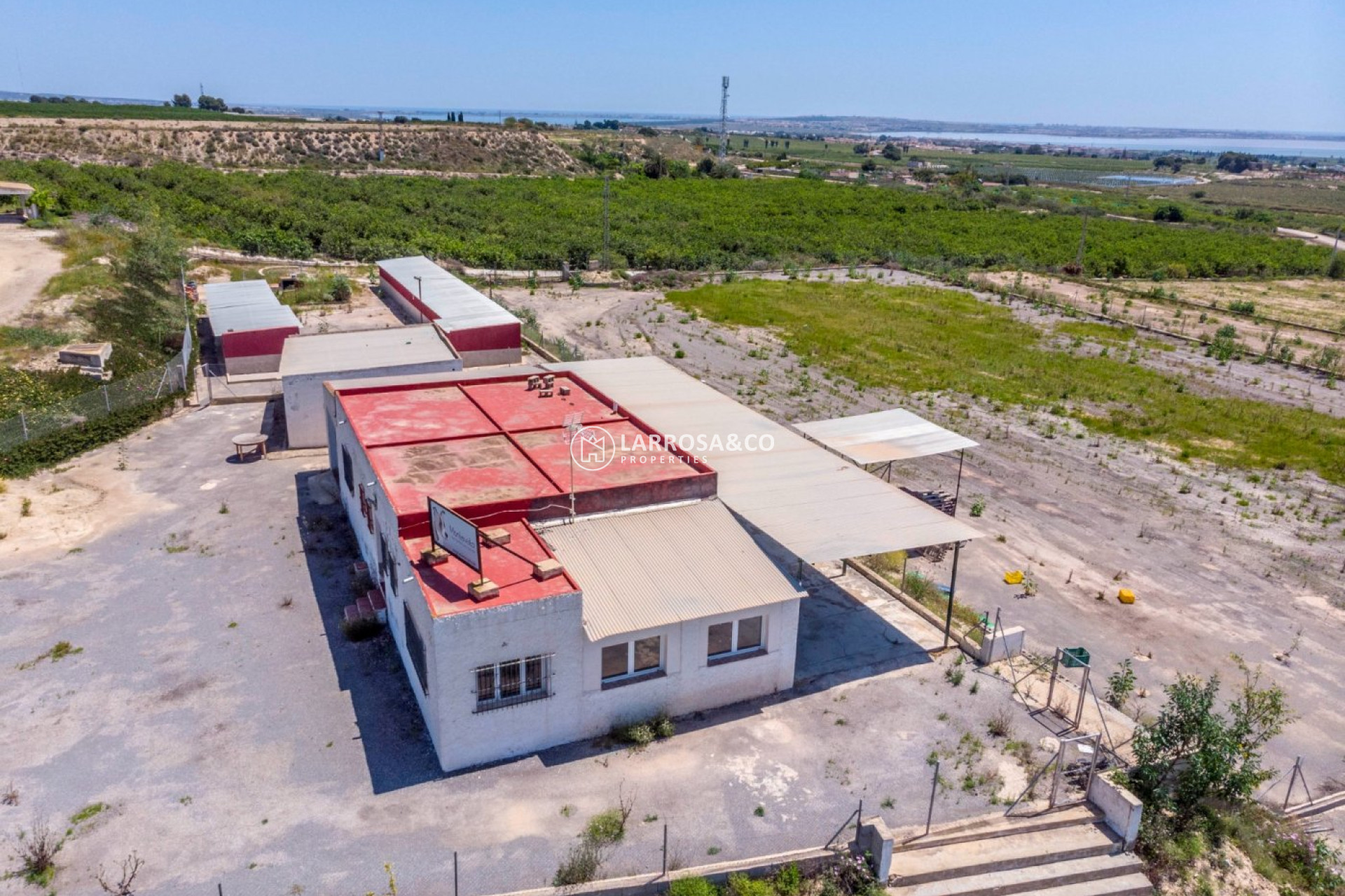 Reventa - Casa de campo - Los Montesinos - LOS MONTESINOS