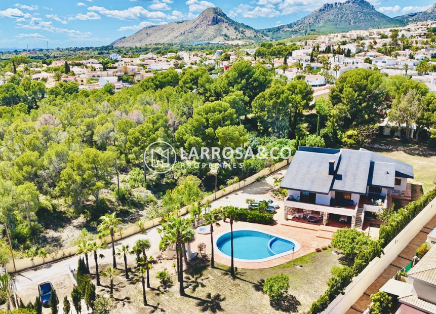 Reventa - Chalet - La Nucia - Costa Blanca
