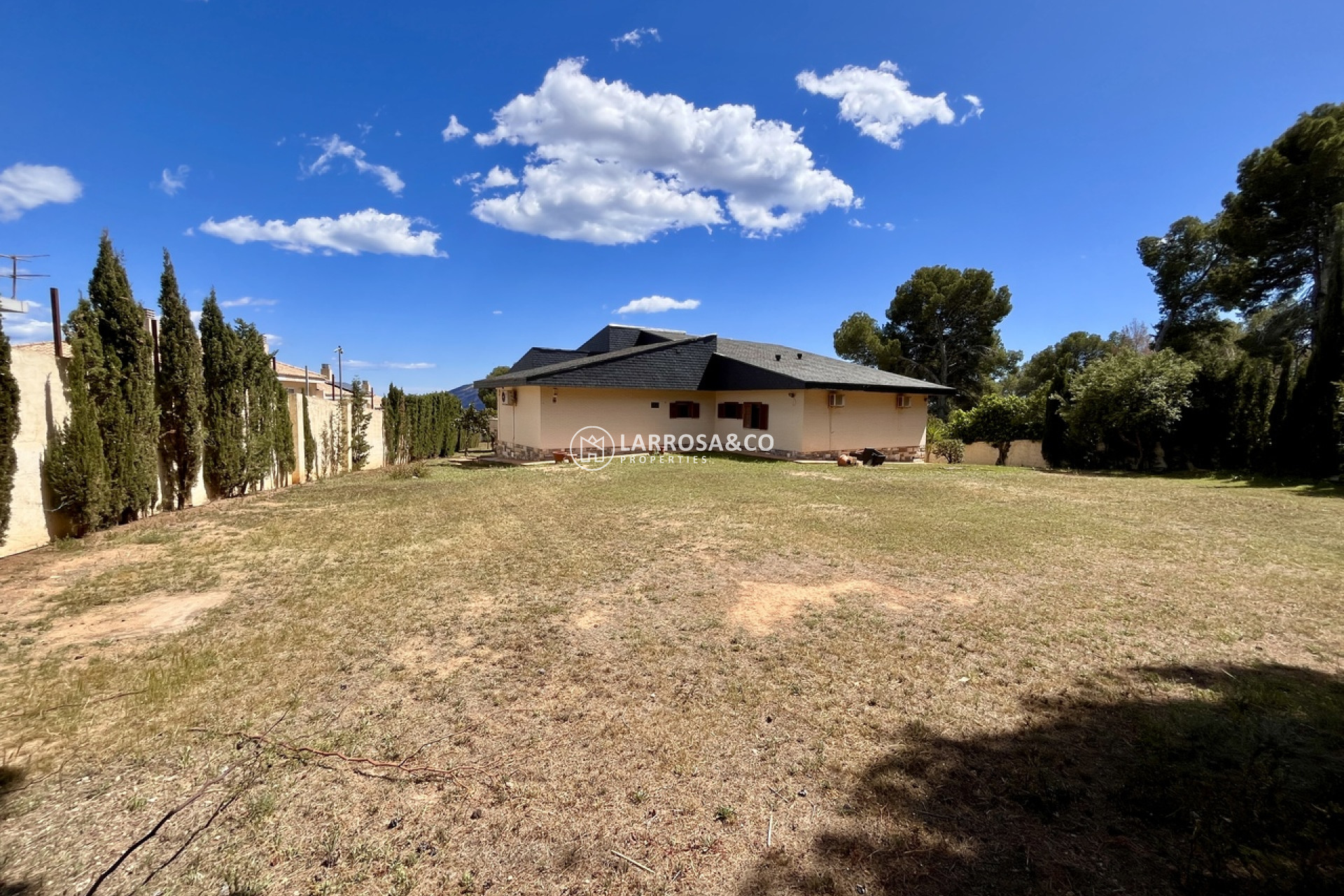 Reventa - Chalet - La Nucia - Costa Blanca