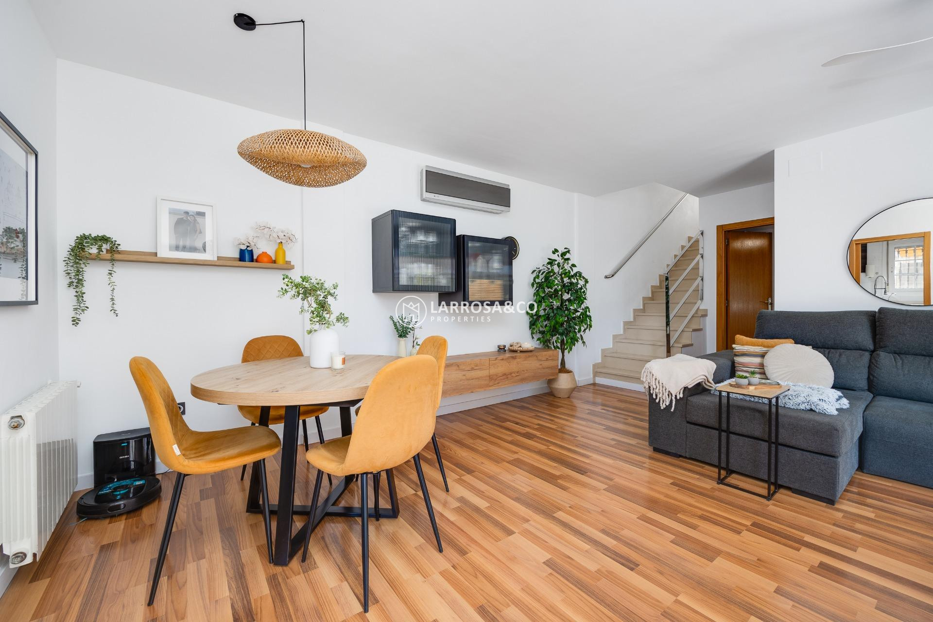 Reventa - Chalet - Los Montesinos - La Herrada