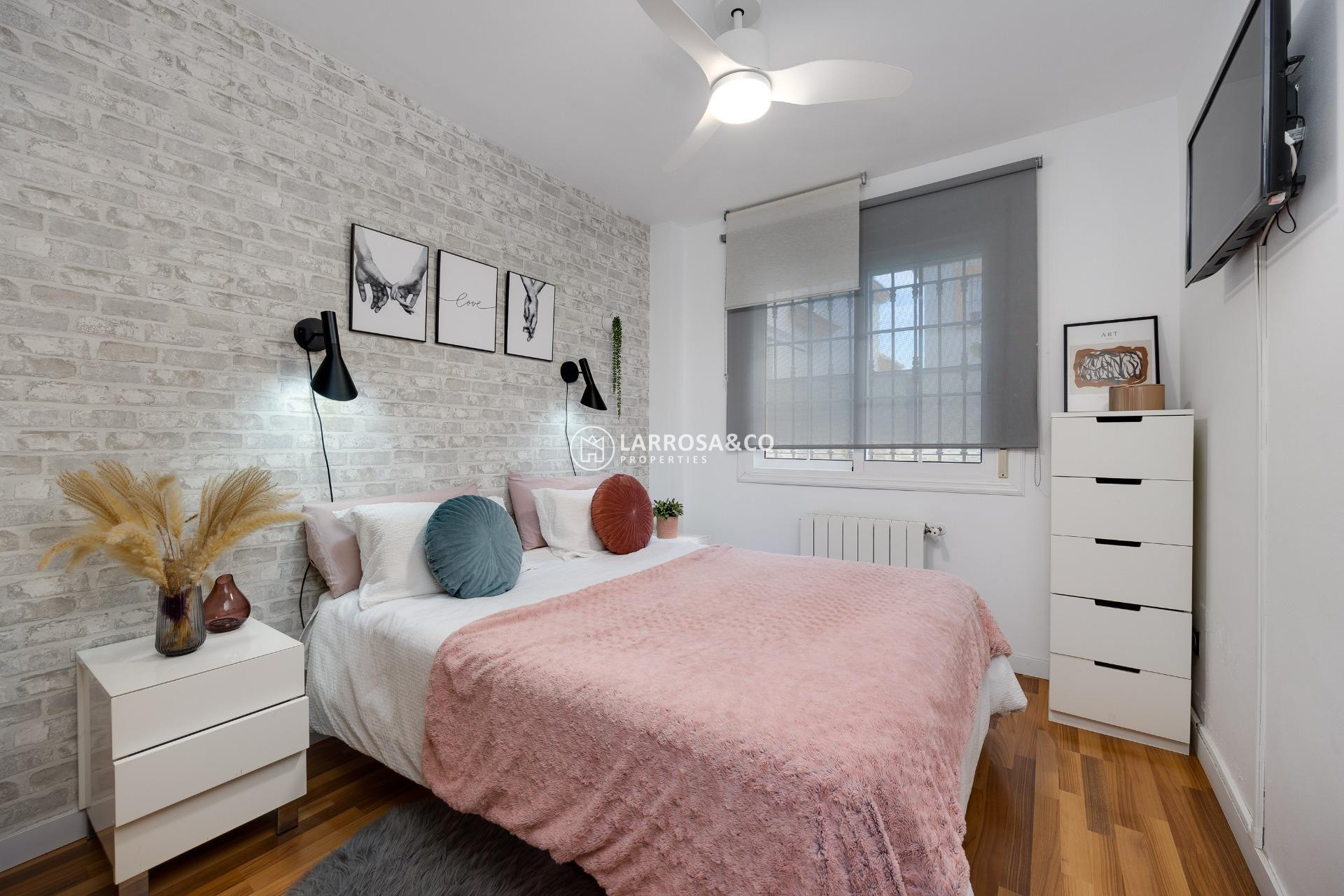 Reventa - Chalet - Los Montesinos - La Herrada