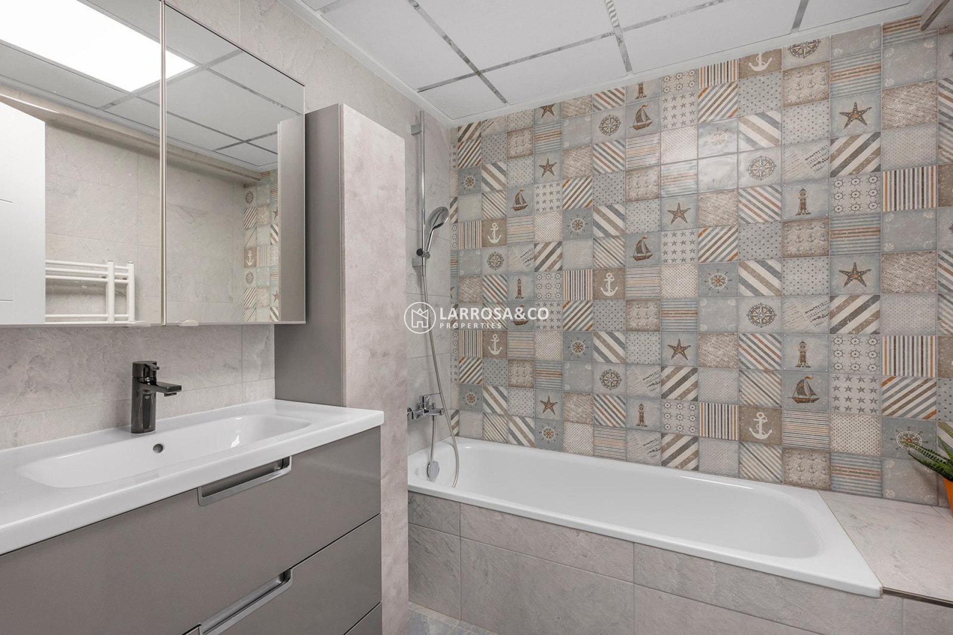 Reventa - Chalet - Torrevieja - Aguas Nuevas