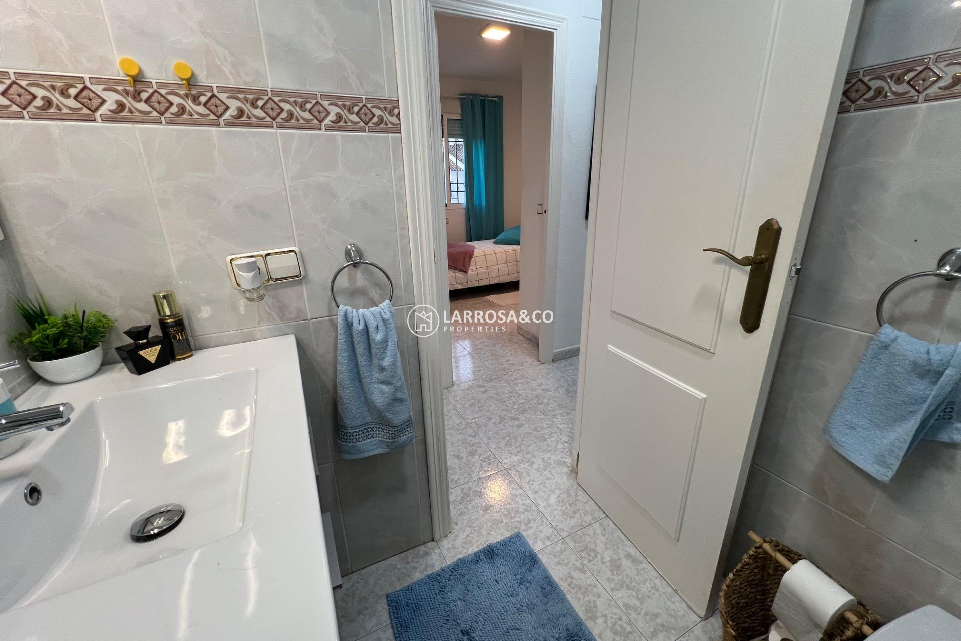 Reventa - Chalet - Torrevieja - Aguas Nuevas