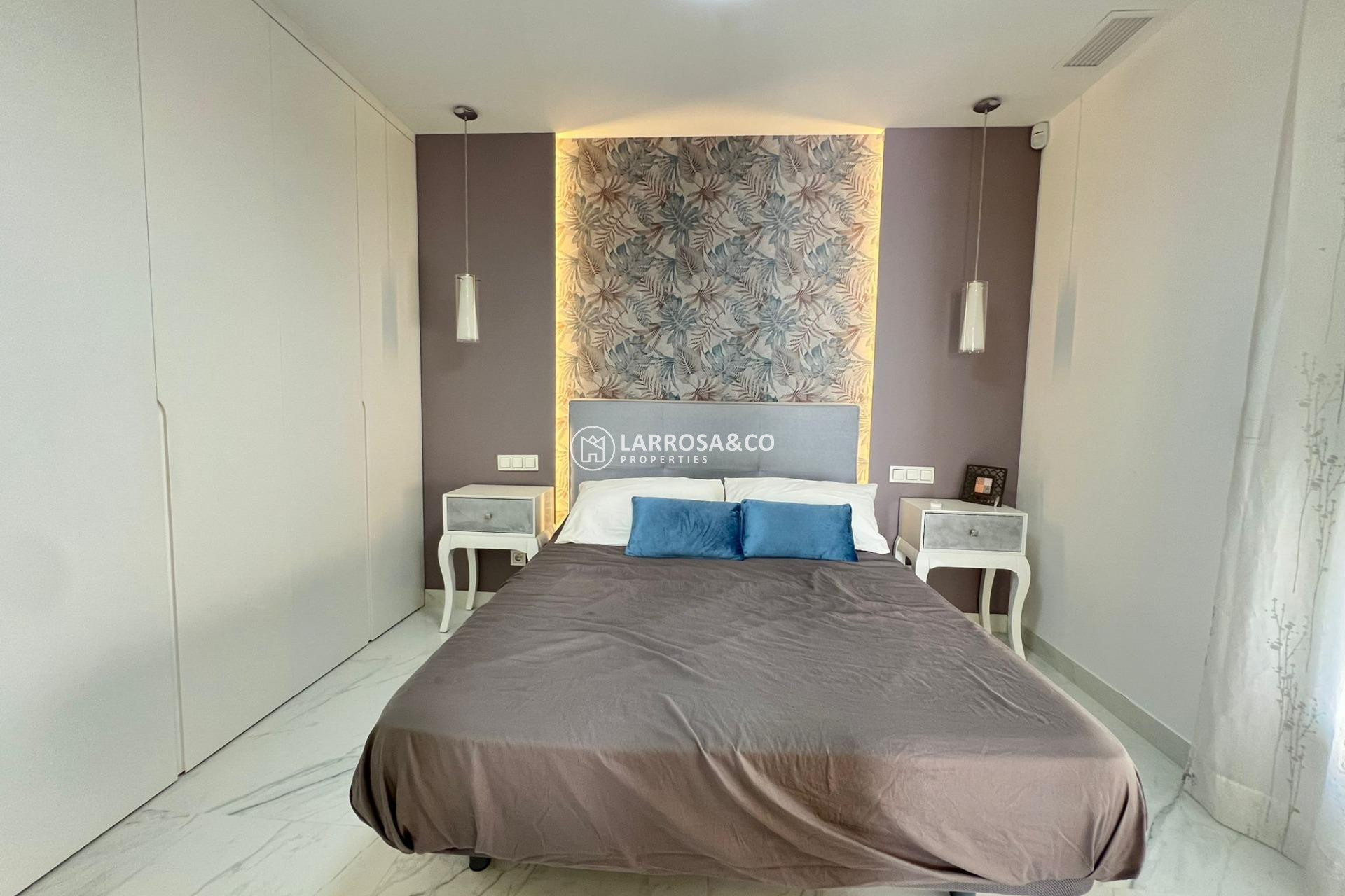 Reventa - Chalet - Torrevieja - La Mata