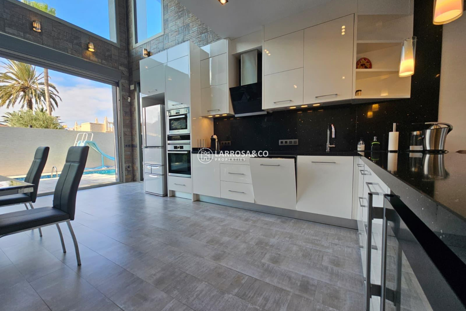 Reventa - Chalet - Torrevieja - Los Angeles